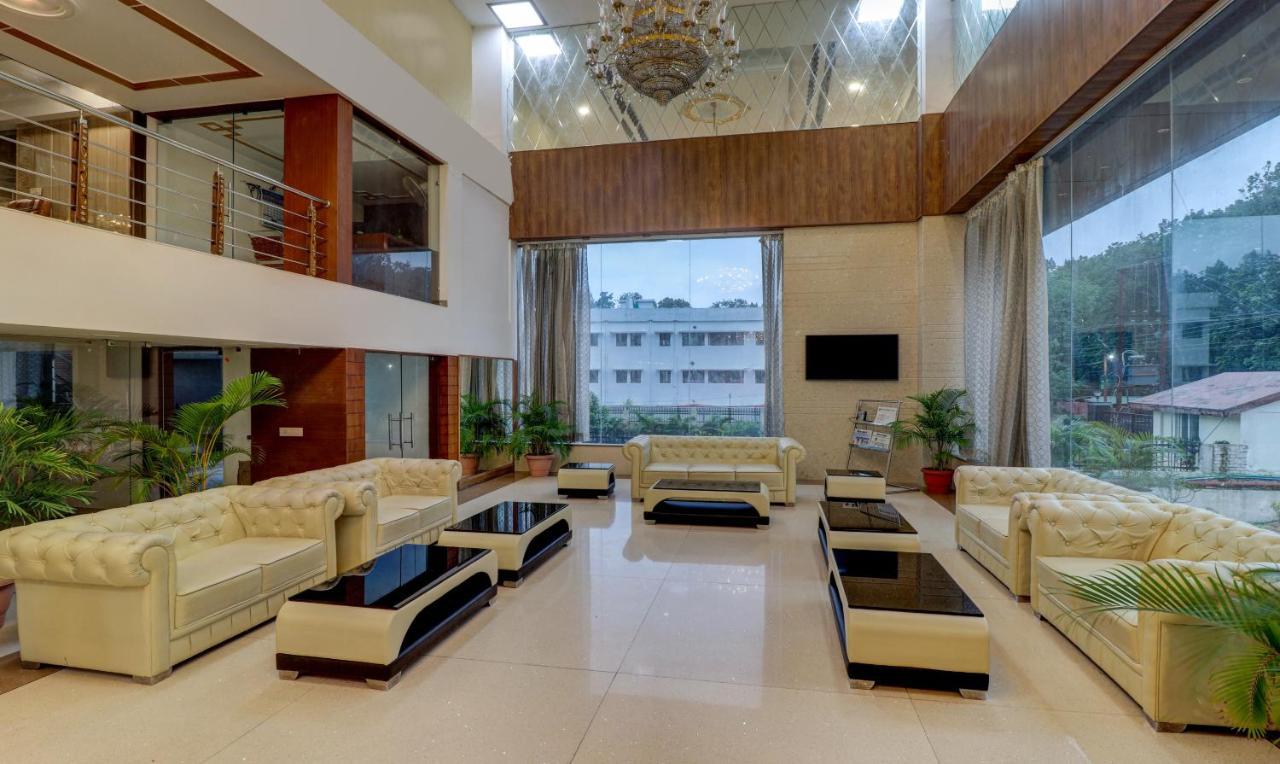 Treebo Premium Pearl Avenue Banquets And Lawn Hotel Dehradun