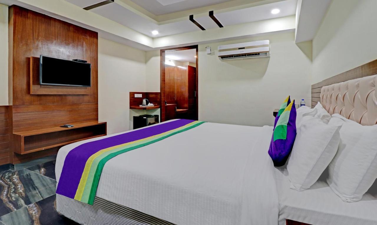 Hotel Treebo Premium Pearl Avenue Banquets And Lawn Dehradun