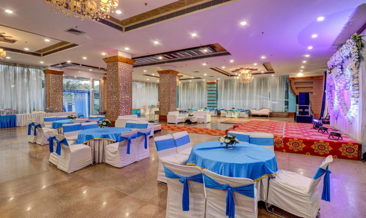 Treebo Premium Pearl Avenue Banquets And Lawn Hotel 4*