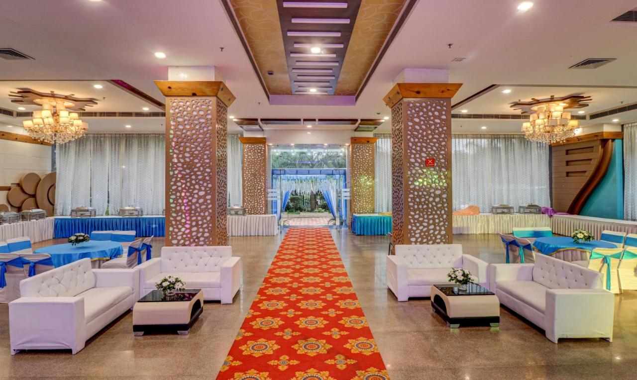 Treebo Premium Pearl Avenue Banquets And Lawn